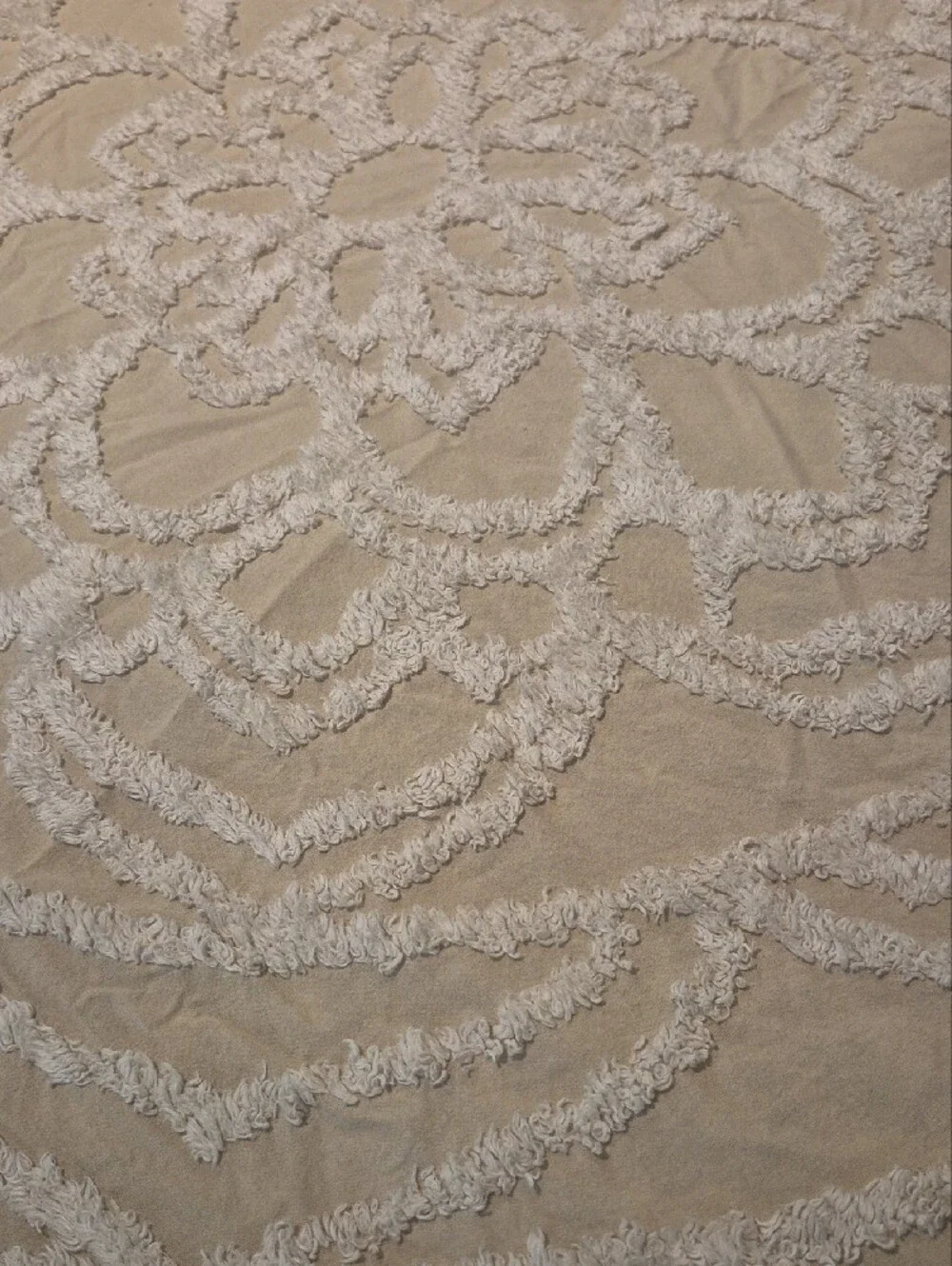Lightweight  Chenille Comforter Set - Cream